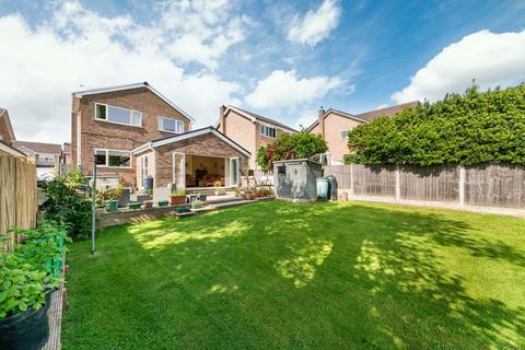 4 bedroom detached house for sale, Thorpes Avenue, Denby Dale, HD8