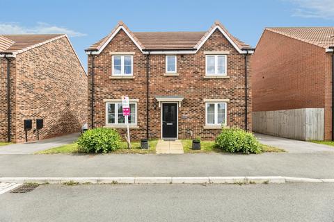 4 bedroom detached house for sale, Heather Drive, Pontefract