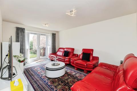 4 bedroom detached house for sale, Heather Drive, Pontefract