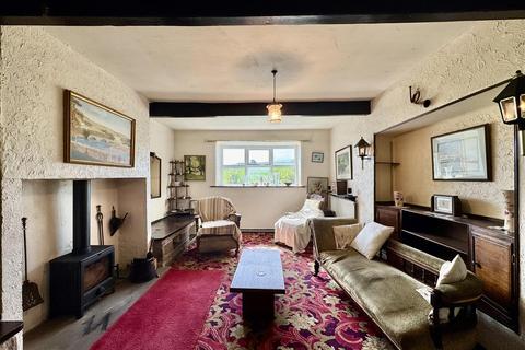 3 bedroom end of terrace house for sale, The Village, Thurstonland, Huddersfield, HD4 6XX