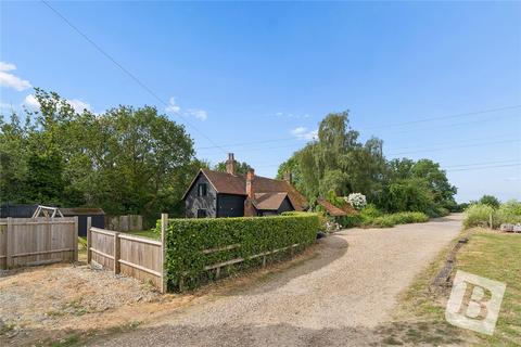 4 bedroom semi-detached house for sale, London Road, Stapleford Tawney, Romford, Essex, RM4