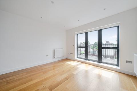 2 bedroom flat to rent, Enmore Road, London, SE25