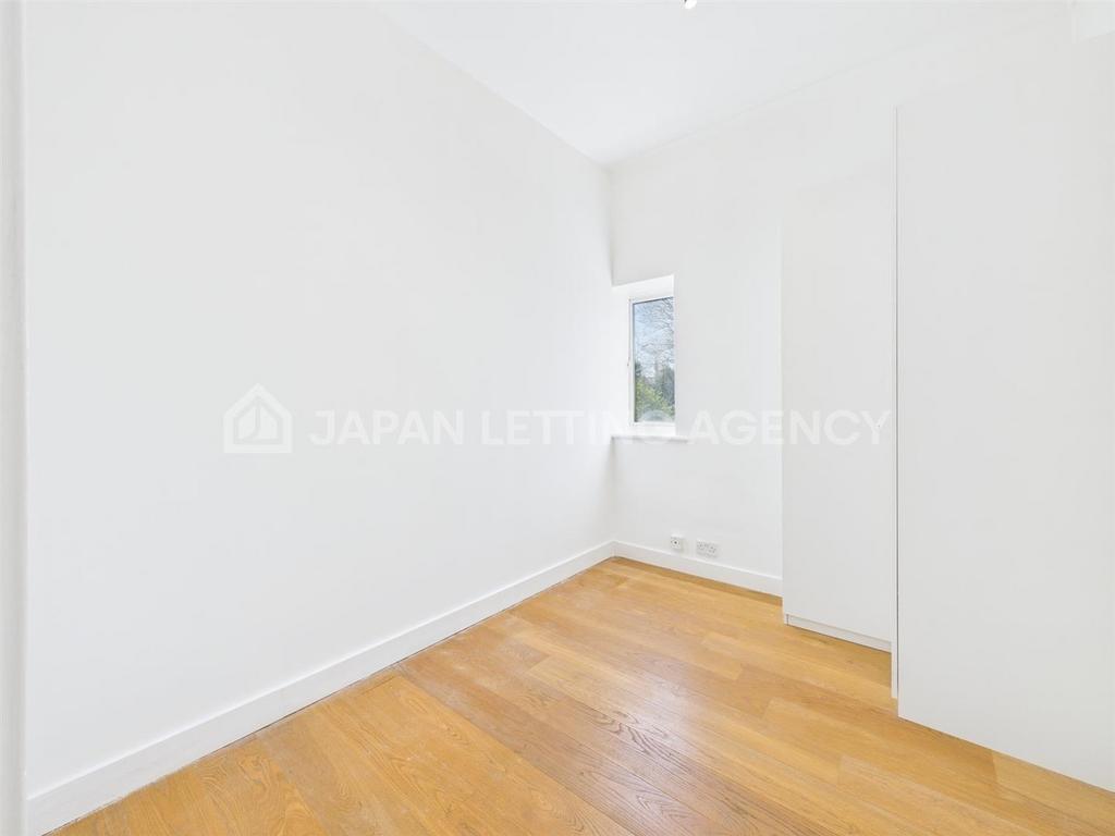Apartment in London, Park Royal - View 2