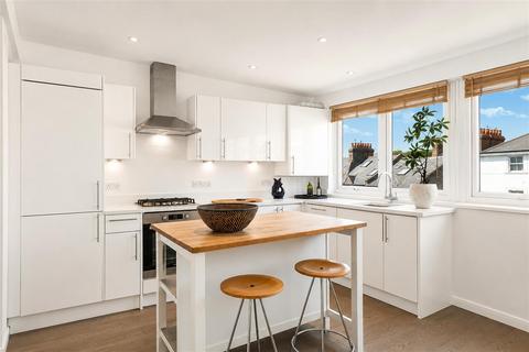 2 bedroom flat for sale, Lower Richmond Road, Putney