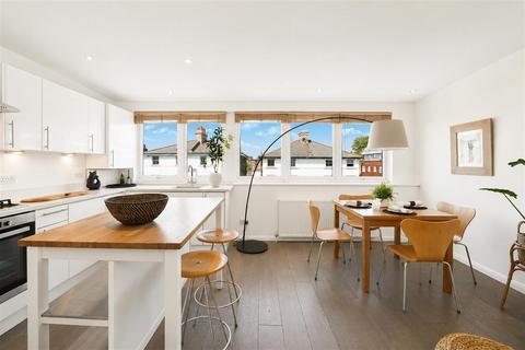 2 bedroom flat for sale, Lower Richmond Road, Putney