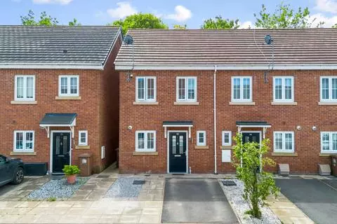 2 bedroom end of terrace house for sale,