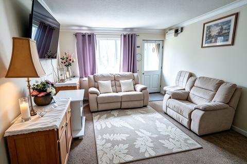1 bedroom retirement property for sale, Oak Close, Dunstable LU5