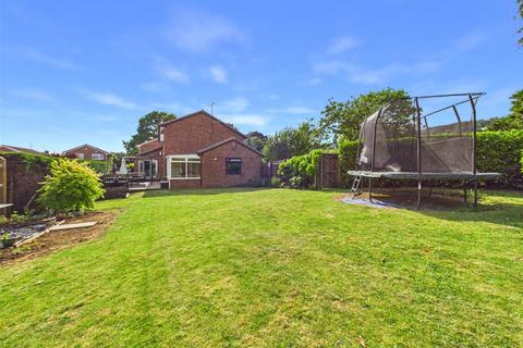 undefined, The Brush, Stroud, Gloucestershire, GL5