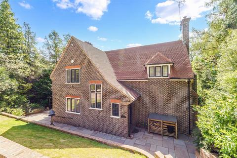 4 bedroom detached house for sale, The Chase, Kingswood