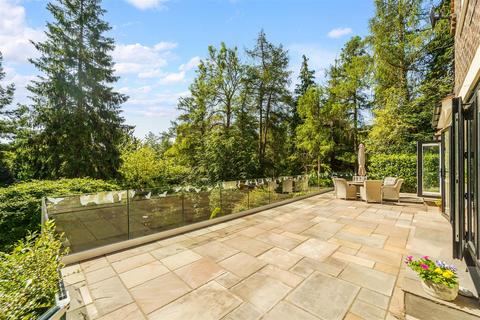 4 bedroom detached house for sale, The Chase, Kingswood