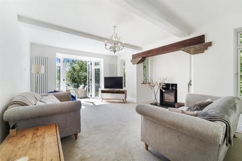 4 bedroom detached house for sale, The Chase, Kingswood