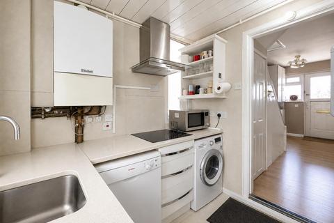 1 bedroom in a house share to rent, Queens Gardens, Hounslow TW5