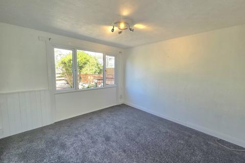 3 bedroom terraced house to rent, Trembel Road, Helston, TR12