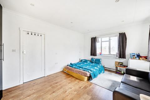 3 bedroom apartment for sale, Alexandra Avenue, Harrow, Middlesex