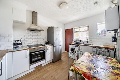 3 bedroom apartment for sale, Alexandra Avenue, Harrow, Middlesex