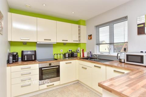 2 bedroom apartment for sale, Poynder Drive, Snodland ME6