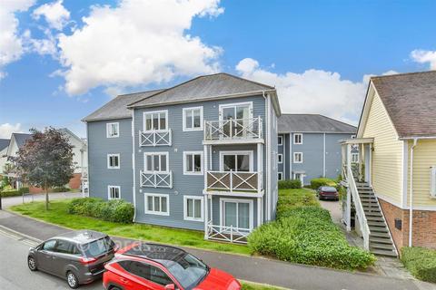 2 bedroom apartment for sale, Poynder Drive, Snodland ME6