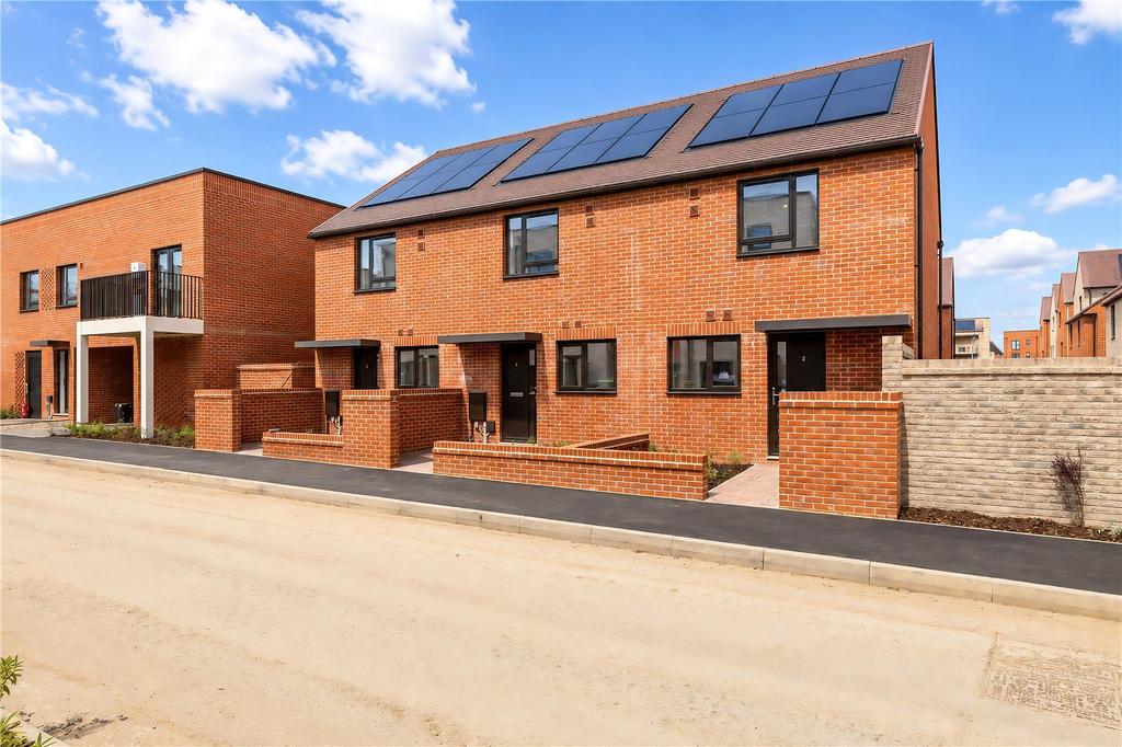 Franklin Gardens, Cambridge Road, Cambridge - More