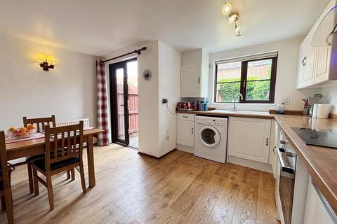 2 bedroom cottage for sale, St. James Close, Harvington, Evesham