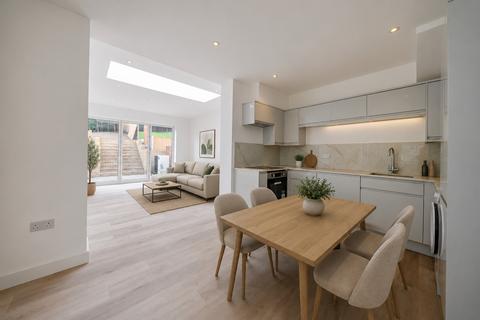 3 bedroom end of terrace house for sale, Mount Nod Close, Plumstead, London