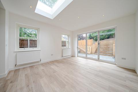 3 bedroom end of terrace house for sale, Mount Nod Close, Plumstead, London