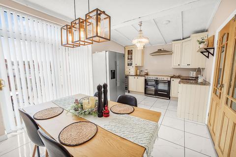 3 bedroom semi-detached house for sale, Regent Avenue, Haydock, WA11