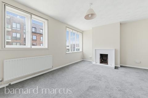 2 bedroom flat to rent, Central Parade, FELTHAM