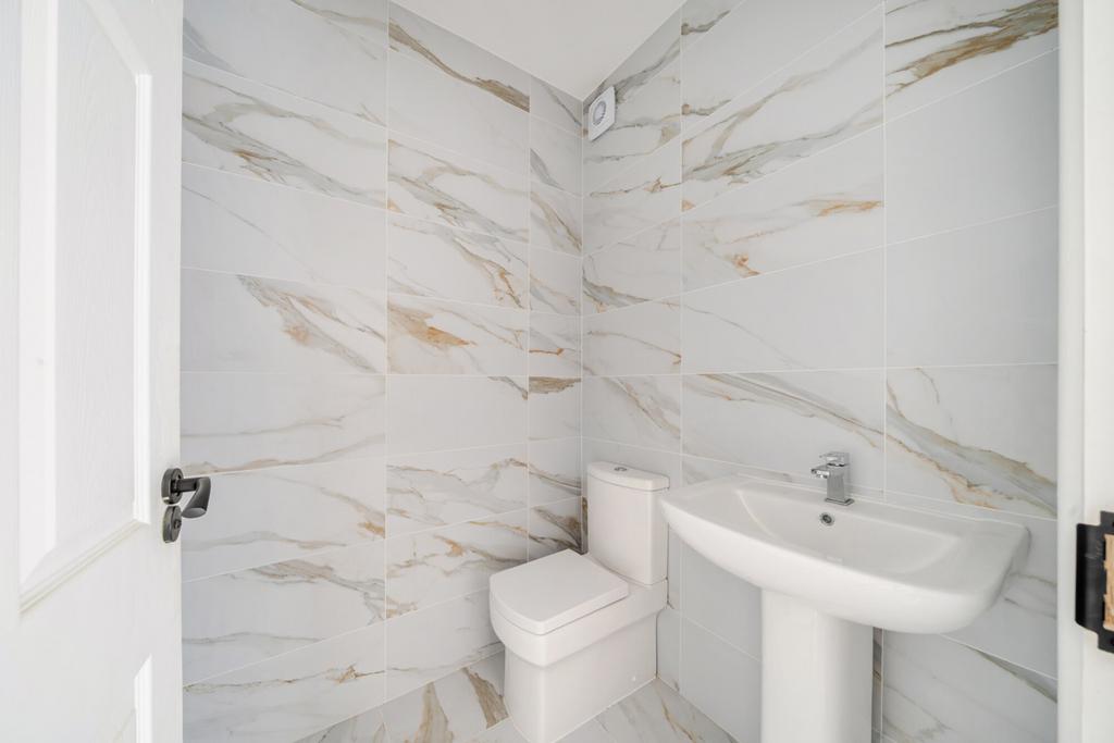 Ground Floor Wc