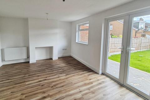 2 bedroom semi-detached bungalow for sale, Thorpe Avenue, Chase Terrace, Burntwood