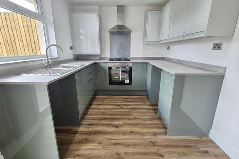 2 bedroom semi-detached bungalow for sale, Thorpe Avenue, Chase Terrace, Burntwood