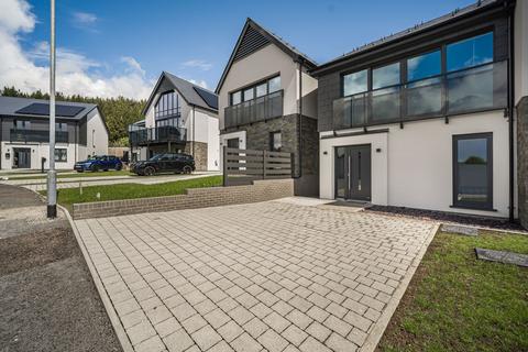 3 bedroom semi-detached house for sale, Maes Thornton, Rassau, NP23