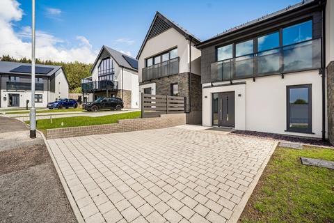 3 bedroom semi-detached house for sale, Maes Thornton, Rassau, NP23