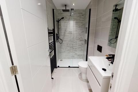 6 bedroom house to rent, Selly Hill Road, Birmingham B29