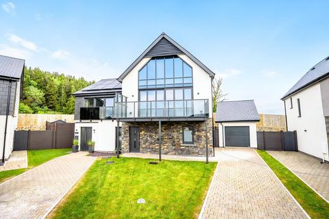 4 bedroom semi-detached house for sale, Maes Thornton, Rassau, NP23