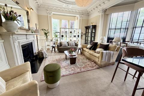 Studio for sale, 3 Bermerside House, Skircoat Green, Halifax
