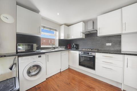 3 bedroom house for sale, Hidcote Gardens, London