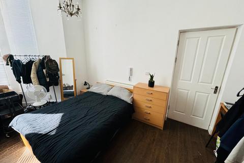 1 bedroom flat to rent, Leeds LS2