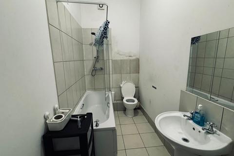 2 bedroom flat to rent, Leeds LS2