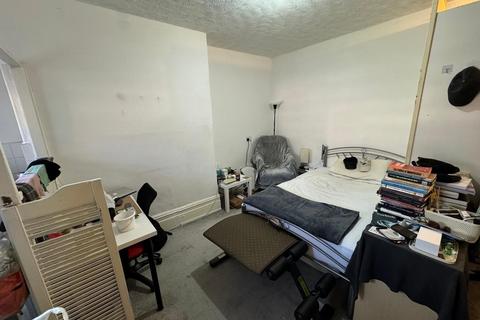 1 bedroom flat to rent, Leeds LS6