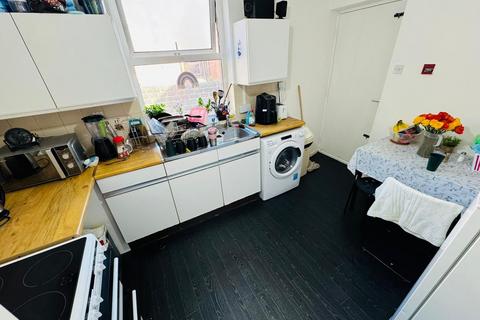 1 bedroom flat to rent, Leeds LS6