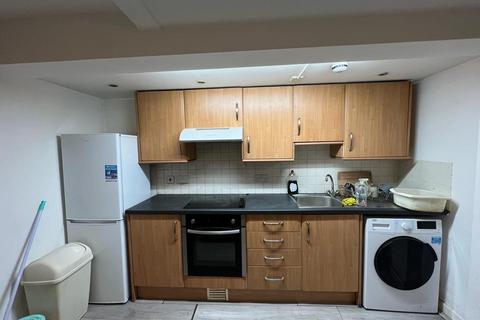 1 bedroom flat to rent, Leeds LS6