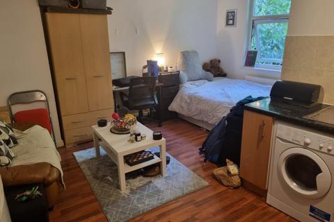 1 bedroom flat to rent, Leeds LS6