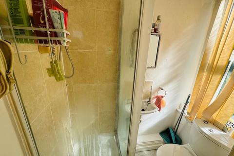 1 bedroom flat to rent, Leeds LS6