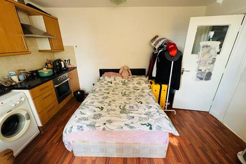 1 bedroom flat to rent, Leeds LS6