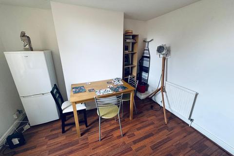 1 bedroom flat to rent, Leeds LS6