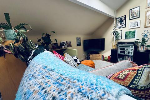 1 bedroom flat to rent, Leeds LS6