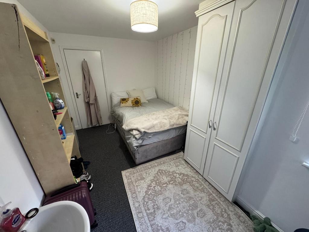 House in Leeds - View 4