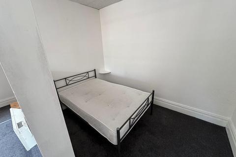 1 bedroom flat to rent, Leeds LS6