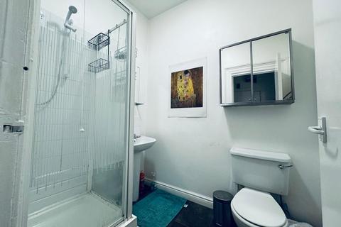 1 bedroom flat to rent, Belle Vue Road, Leeds LS3