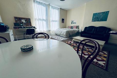 1 bedroom flat to rent, Belle Vue Road, Leeds LS3